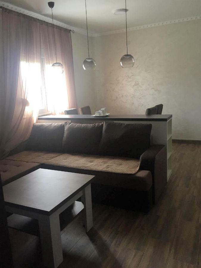 Eko Apartmani Krackovic Golubovci Dış mekan fotoğraf