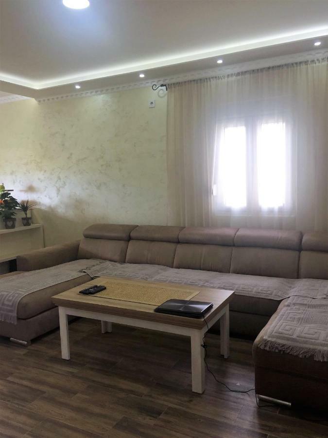 Eko Apartmani Krackovic Golubovci Dış mekan fotoğraf