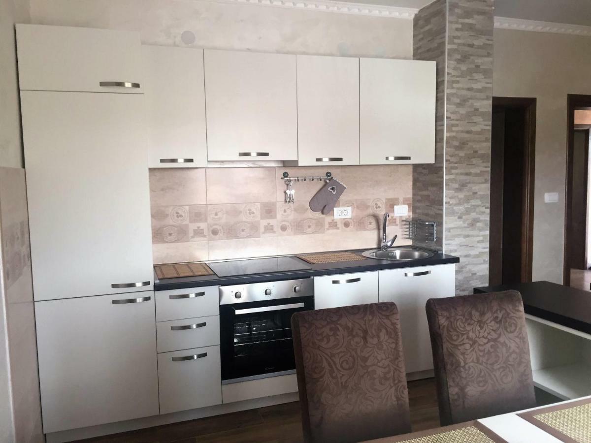 Eko Apartmani Krackovic Golubovci Dış mekan fotoğraf