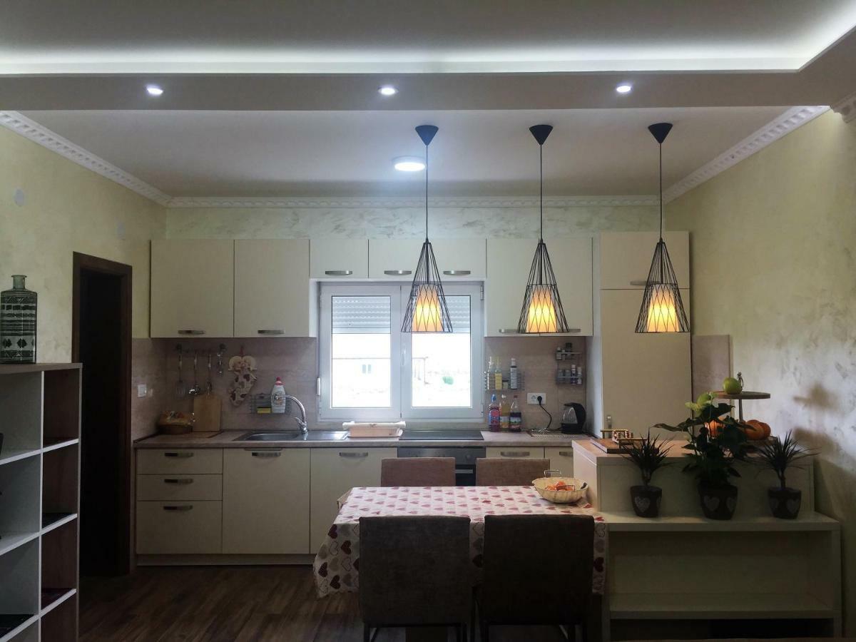 Eko Apartmani Krackovic Golubovci Dış mekan fotoğraf